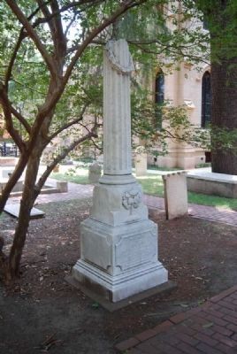 States Right Gist Tombstone image. Click for full size.