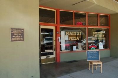 Formerly Keck's Trading Post, now a pizza parlor. image. Click for full size.