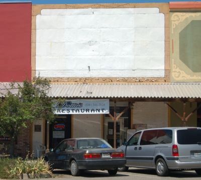 40 North Main Street image. Click for full size.