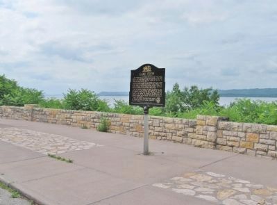 Lake Pepin and Marker image. Click for full size.