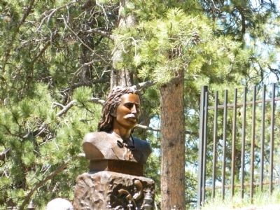 Wild Bill Hickok bust at his grave image. Click for full size.