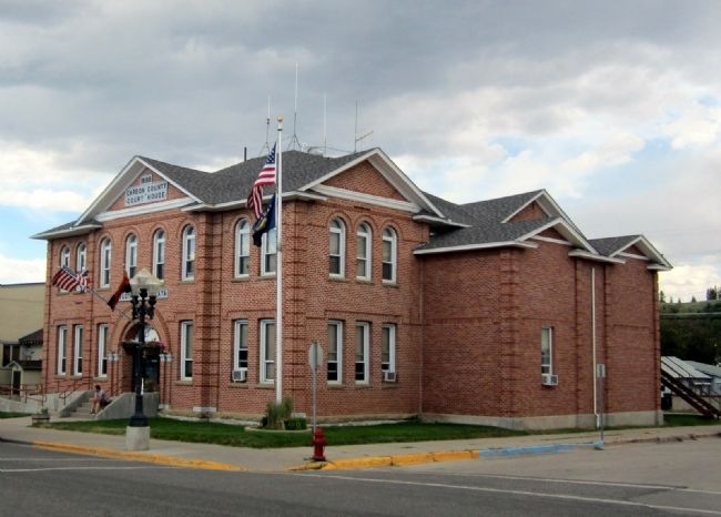 Carbon County Courthouse image. Click for full size.