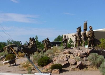 La Jornada sculpture image. Click for full size.