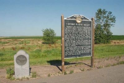 Historic Platte Valley Marker along with Pony Express Memorial Stone image. Click for full size.
