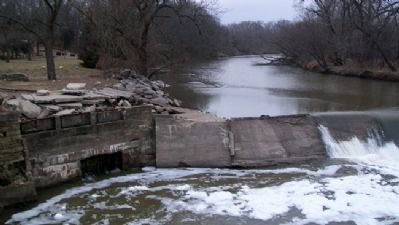 Cottonwood River Dam and Mill Walls image. Click for full size.