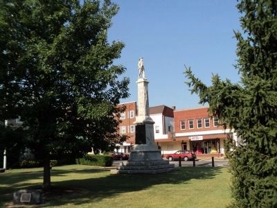 Memorials at the Warren County Court House image. Click for full size.
