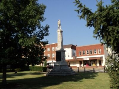 Confederate Memorial in Front Royal image. Click for full size.