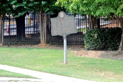 Davis' Hill Marker image. Click for full size.