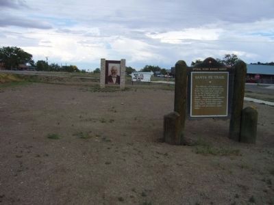 Santa Fe Trail Marker image. Click for full size.