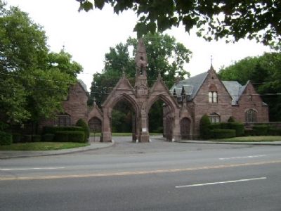 Mount Pleasant Cemetery entrance. image. Click for full size.