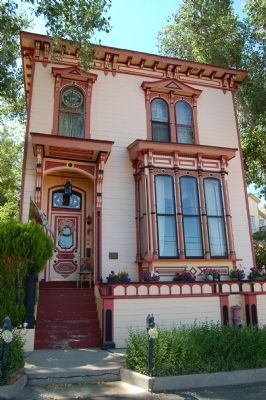 The Piper - Beebe House. Click for full size. The Piper - Beebe House image. Click for full size.