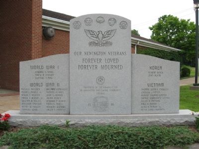 Newington Veterans Memorial image. Click for full size.