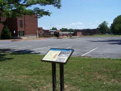 Willow Lane Park Marker and Bester Elementary School today image. Click for full size.