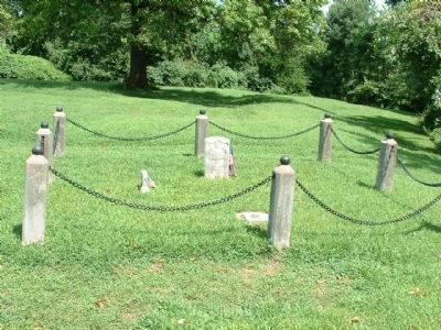 Gravesite of Five Unknown Union Soldiers image. Click for full size.