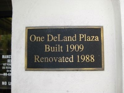 One DeLand Plaza Sign image. Click for full size.