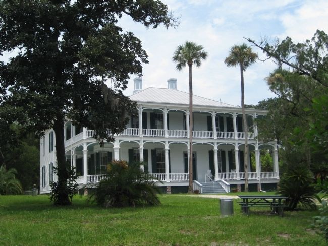 DeBary Hall image. Click for full size.