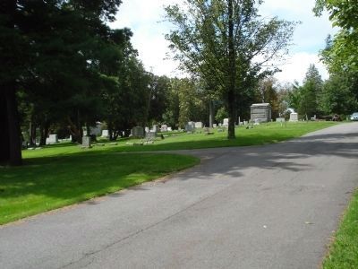 Hickory Grove Cemetery image. Click for full size.