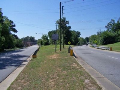 Lafayette Marker, Falls Road on left and Peachtree Street (southbound) at right image. Click for full size.
