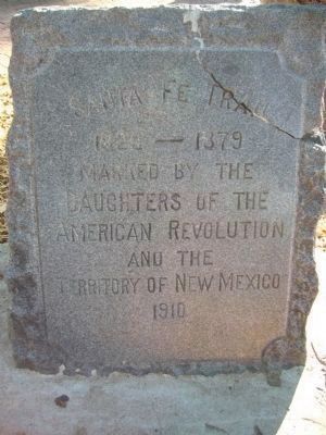 The Santa Fe Trail D.A.R. Marker image. Click for full size.