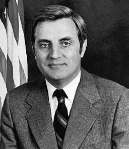 Former U.S. Vice President Walter F. Mondale image. Click for full size.