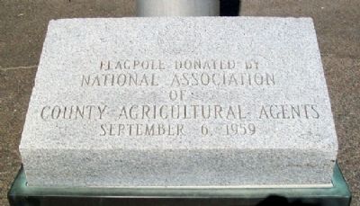 Flagpole at National Farmers Memorial image. Click for full size.