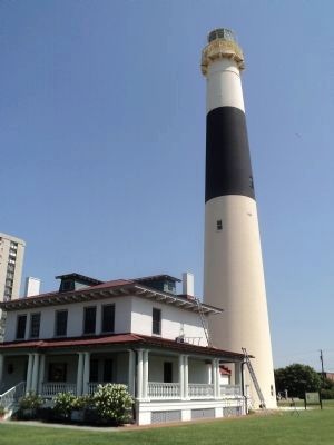 Absecon Lighthouse image. Click for full size.