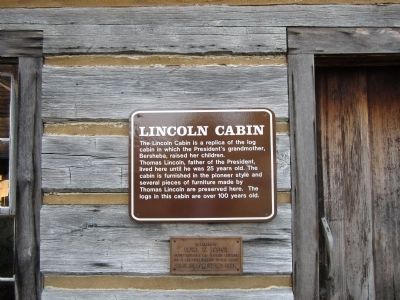 Lincoln Cabin Marker image. Click for full size.
