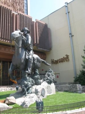 The Pony Express Rider Statue image. Click for full size.