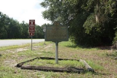 LeConte Botanical Gardens Marker seen along US 17 image. Click for full size.