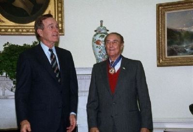 President George H.W. Bush presents Senator Strom Thurmond with the Medal of Freedom image. Click for full size.