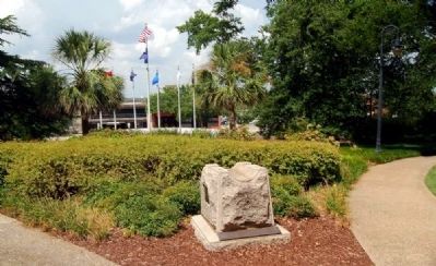 Spanish-American War Cannon Marker<br>State Veterans Memorial in Background. Click for full size. Spanish-American War Cannon Marker<br>State Veterans Memorial in Background image. Click for full size.