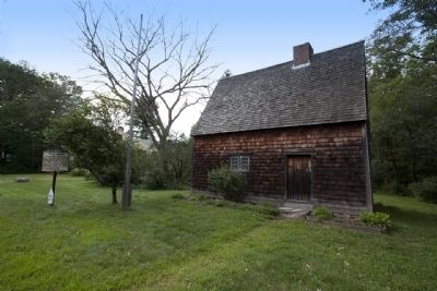 Peak House- Medfield, Massachusetts image. Click for full size.