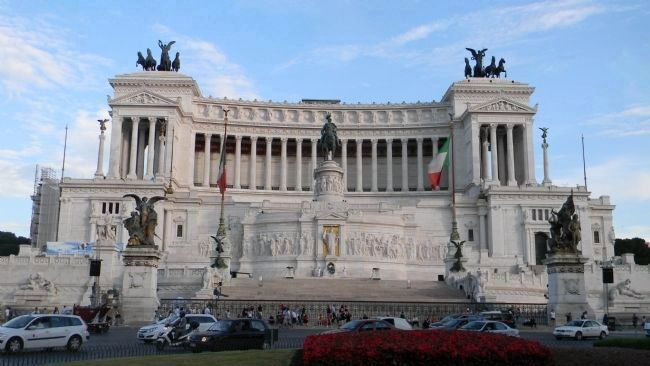 Vittorio Emanuele II Monument image. Click for full size.