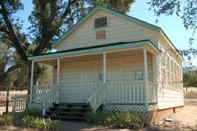 Catheys Valley Schoolhouse image. Click for full size.