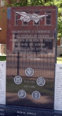 Center - Front - - All Veterans Honor Roll Memorial Marker image. Click for full size.