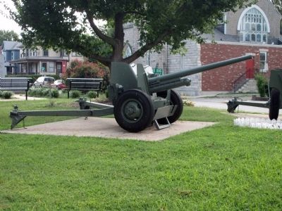 South - Fieldpiece - - at the Memorial. Click for full size. South - Fieldpiece - - at the Memorial image. Click for full size.