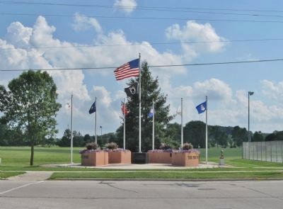New Holstein Veterans Memorial image. Click for full size.