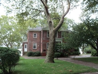 The Governor�s House image. Click for full size.