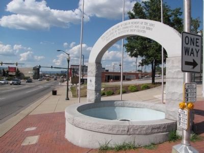 Rossville Memorial Fountain image. Click for full size.
