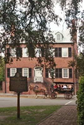 Colonial Town Gate Marker and Davenport House image. Click for full size.