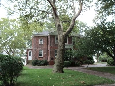The Governor�s House image. Click for full size.