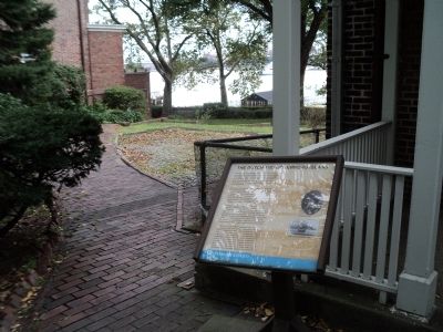 The Dutch and Governors Island Marker image. Click for full size.