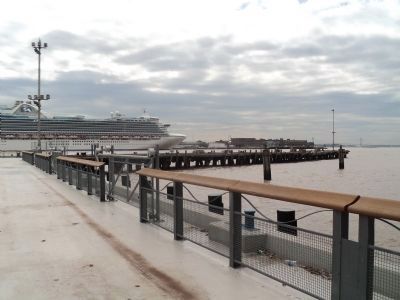 Yankee Pier. Click for full size. Yankee Pier image. Click for full size.