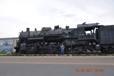 Train Engine donated to Paducah by Illinois Central Railroad image. Click for full size.