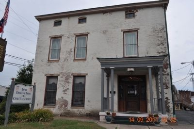 Lloyd Tilghman House and Civil War Museum image. Click for full size.