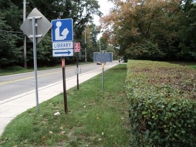 Marker on Kings Ferry Road. Click for full size. Marker on Kings Ferry Road image. Click for full size.