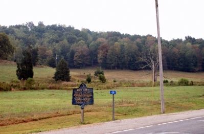 Looking South/East - - Pivot Point Marker image. Click for full size.
