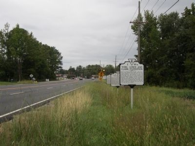 US 1 (facing south). Click for full size. US 1 (facing south) image. Click for full size.