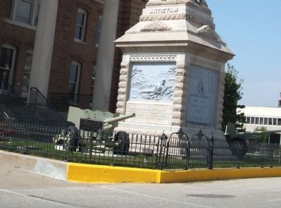 Wide View - - Site of First Court House - School Marker image. Click for full size.