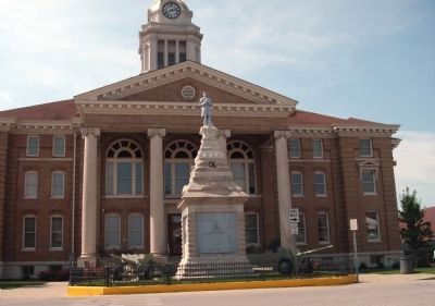 East Side - - Dubois County Courthouse image. Click for full size.